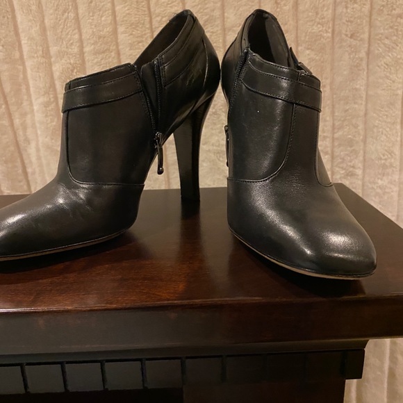 Via Spiga Black Booties - Picture 5 of 5